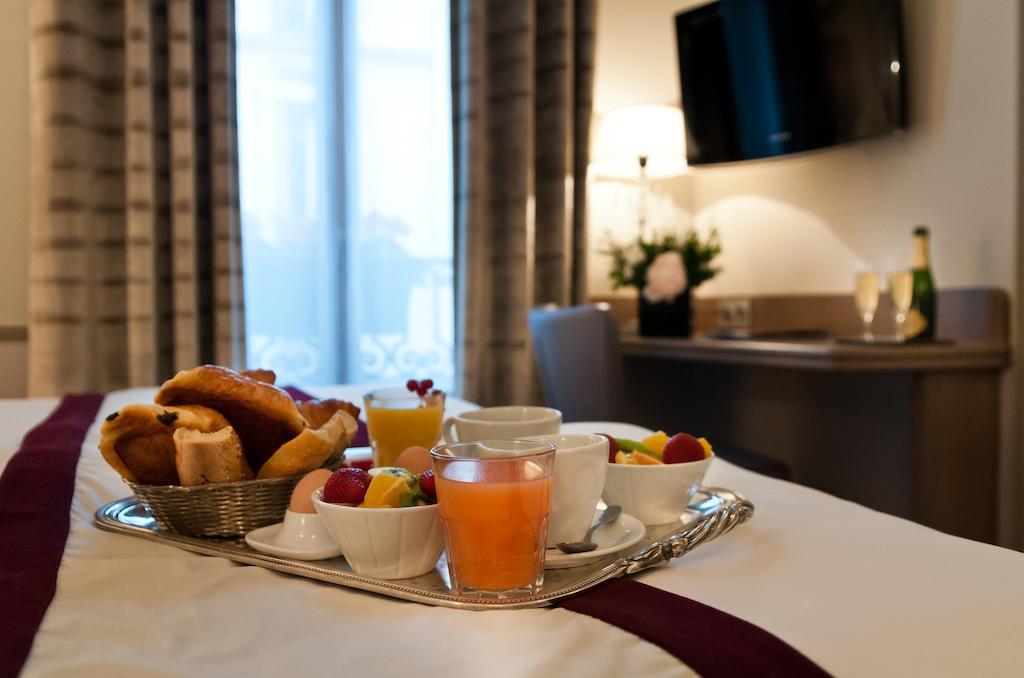 Hotel Monceau Wagram Paryż Zewnętrze zdjęcie