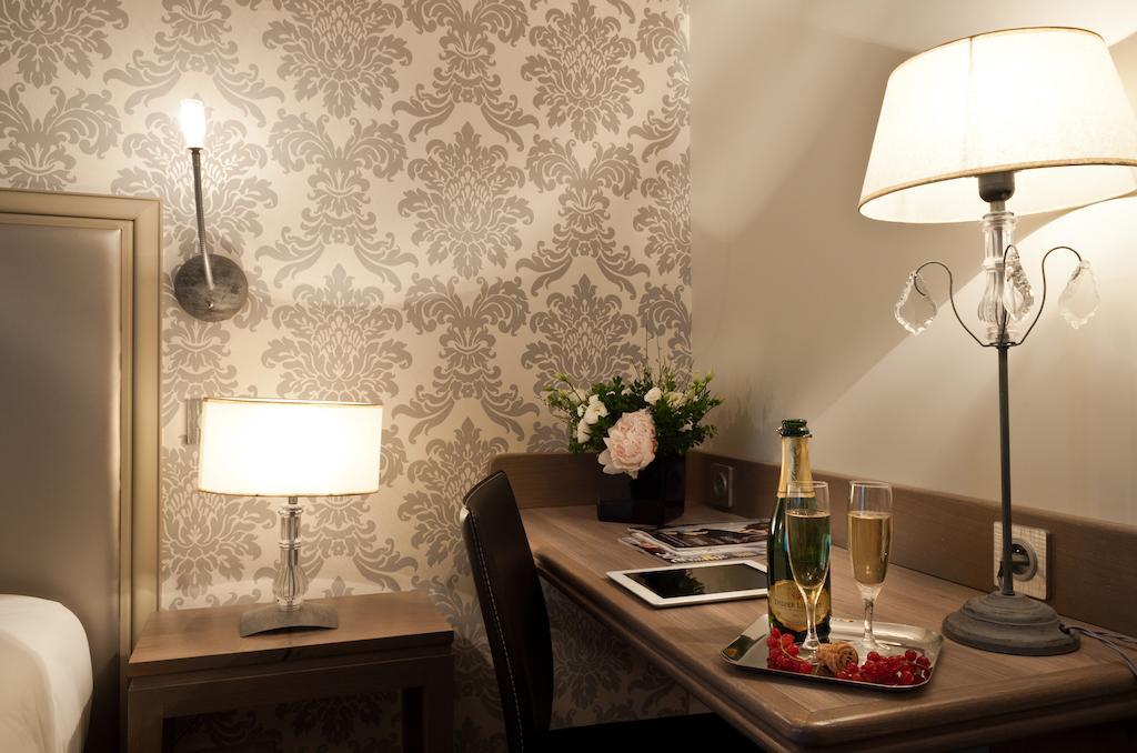 Hotel Monceau Wagram Paryż Zewnętrze zdjęcie