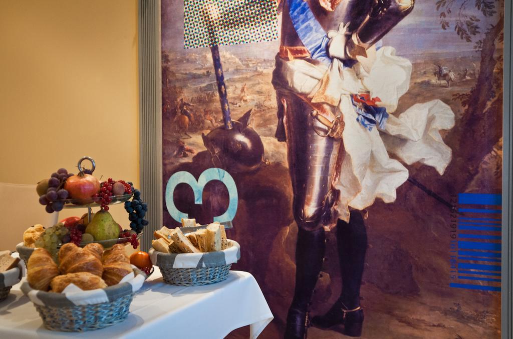 Hotel Monceau Wagram Paryż Zewnętrze zdjęcie